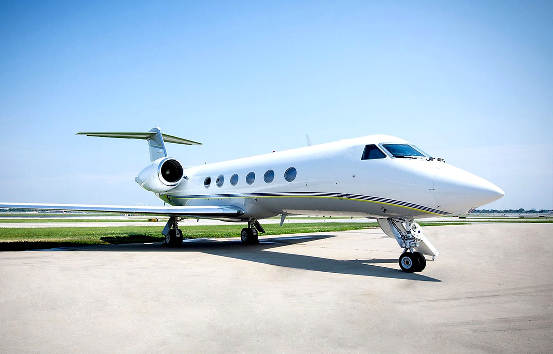 Gulfstream IV